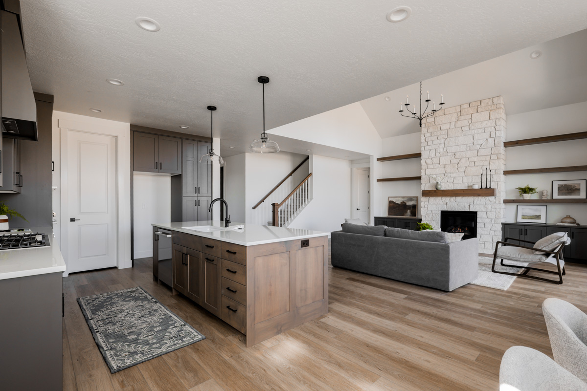 1072 E Crescendo St_018