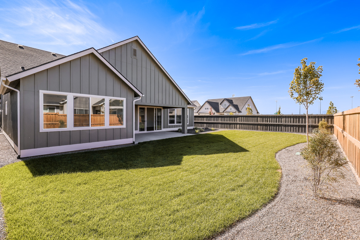 2500 E Tenzing Dr