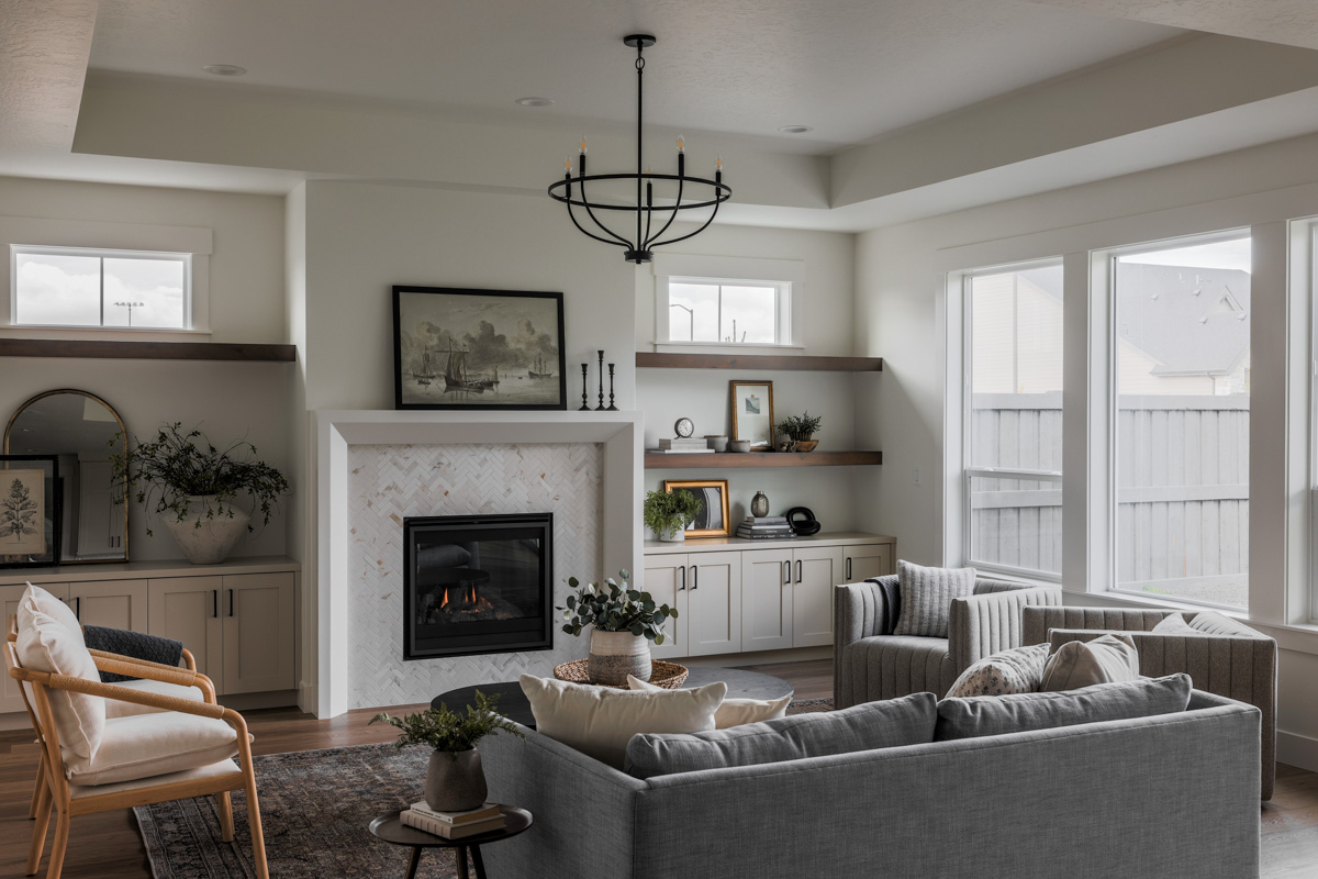 2500 E Tenzing Dr