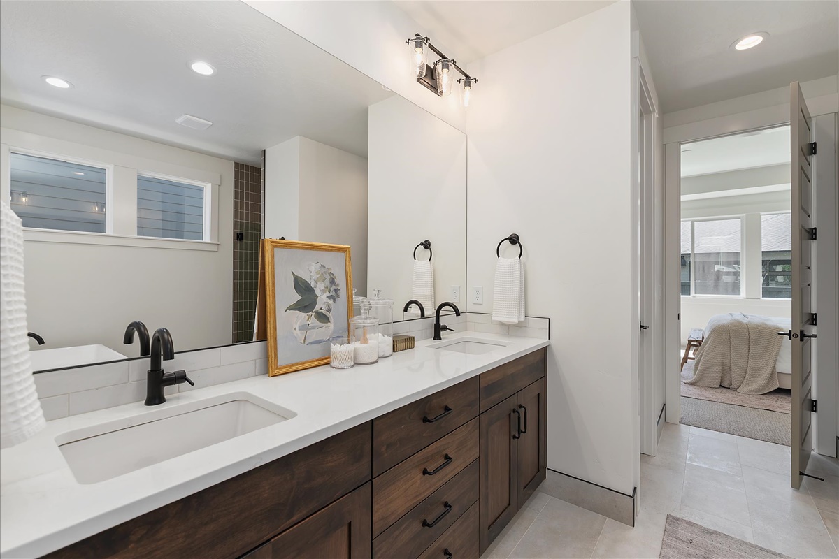 6789 S Messner Way_37