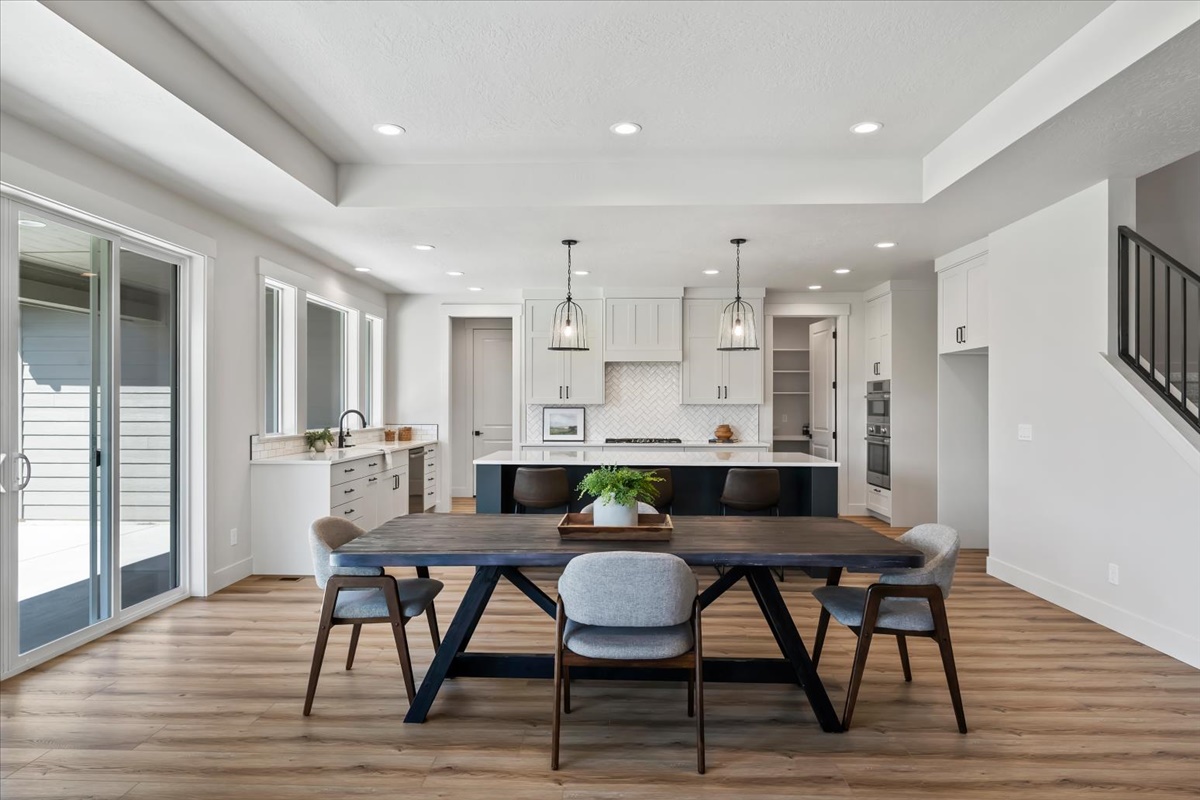 2653 Cavern Dr_022