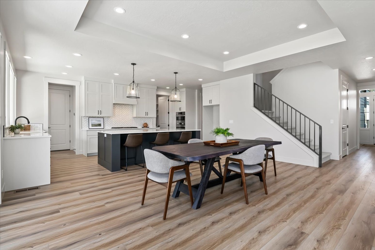 2653 Cavern Dr_023