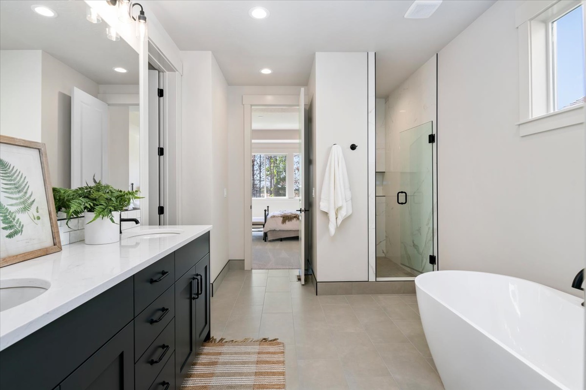 2653 Cavern Dr_039