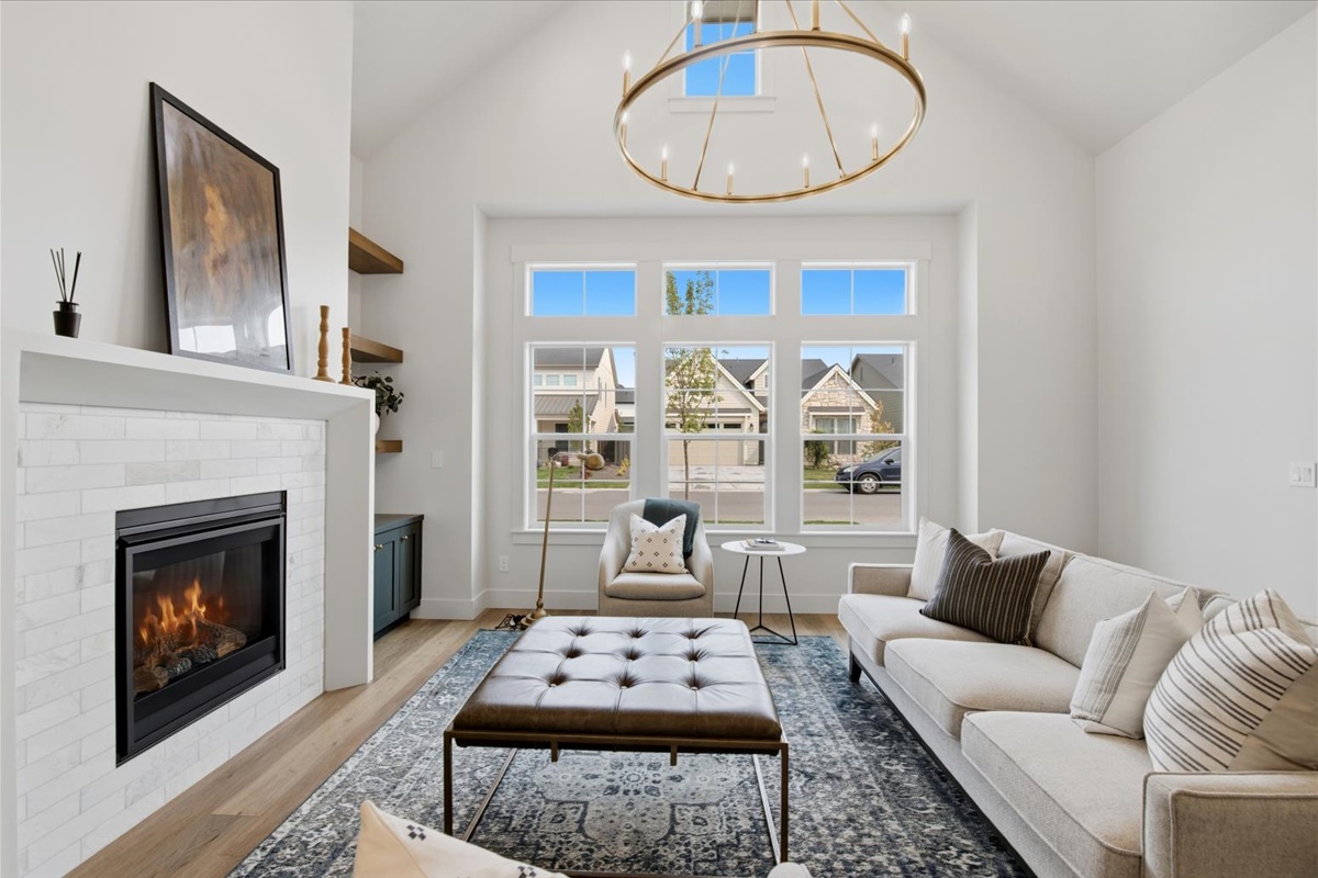 1027 E Escalation St_13