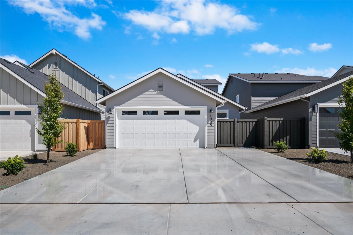 61-1005 Escalation St_061
