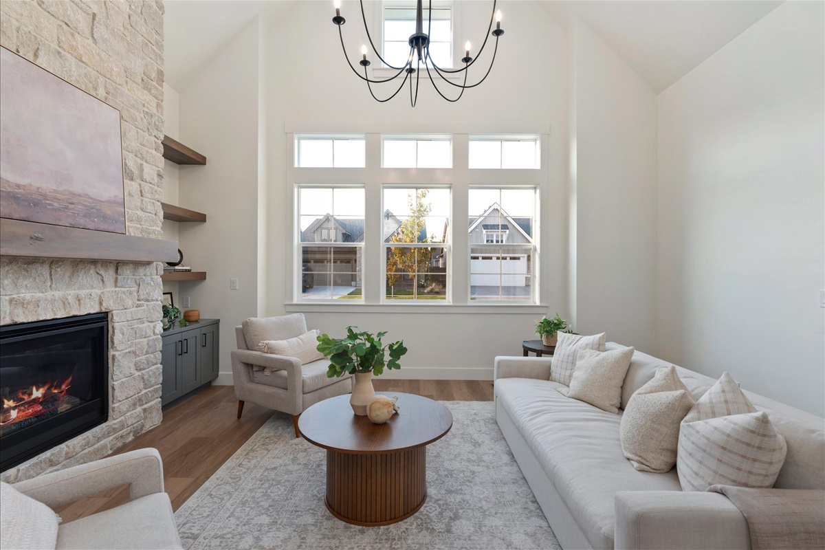 1055 E Escalation St_09
