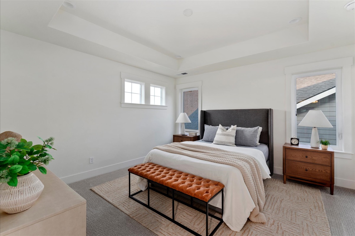 1055 E Escalation St_22