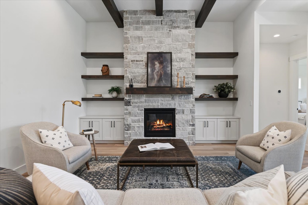 1098 E Escalation St_11