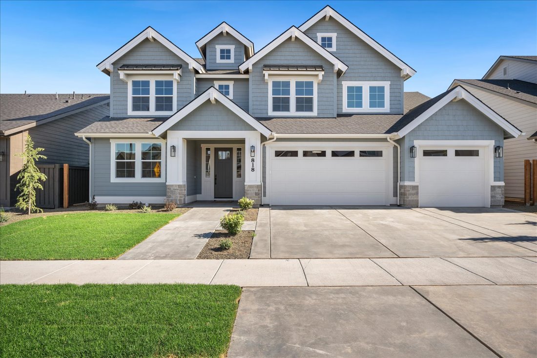 818 E Crescendo St_01