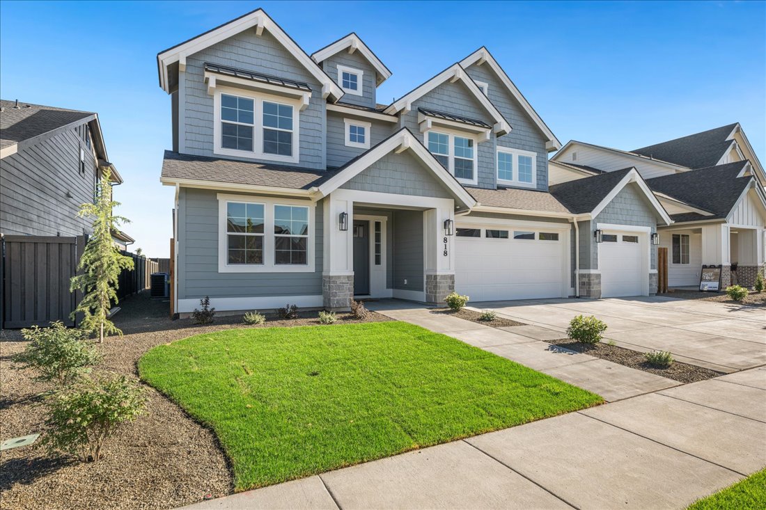 818 E Crescendo St_06