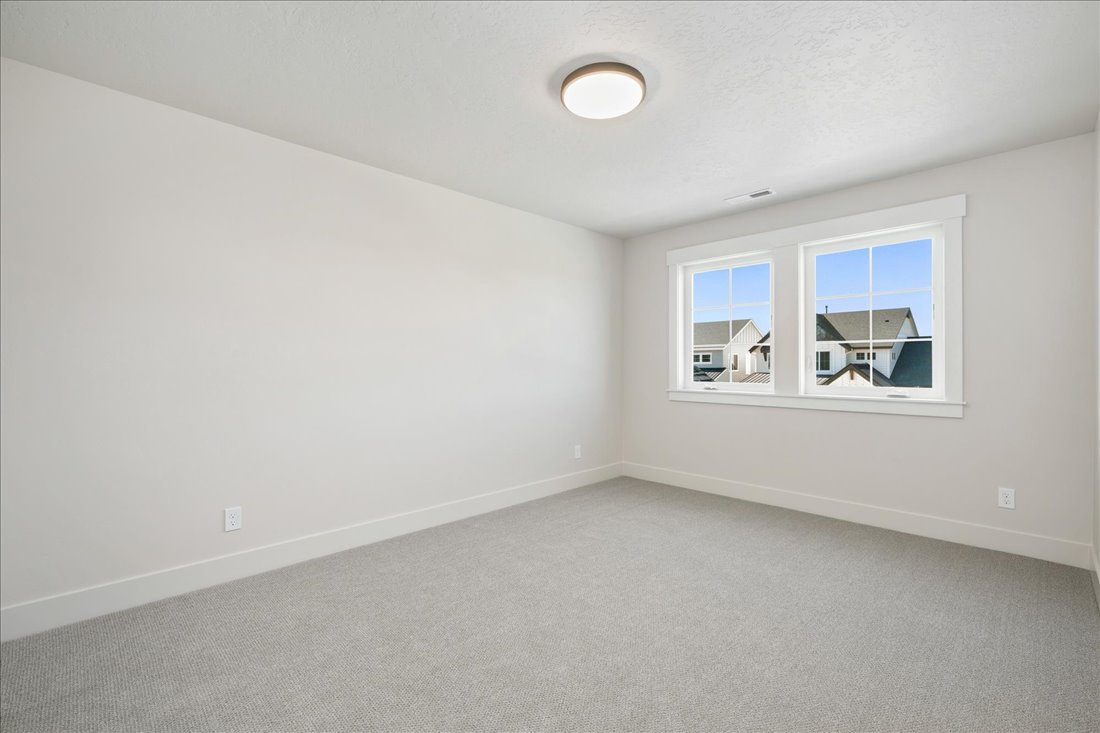 818 E Crescendo St_24