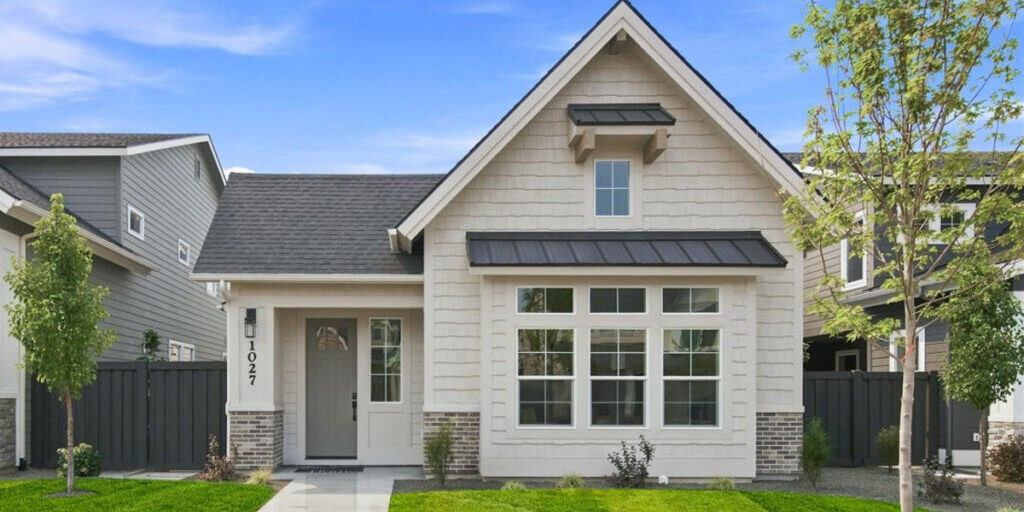 1027 E Escalation St_01
