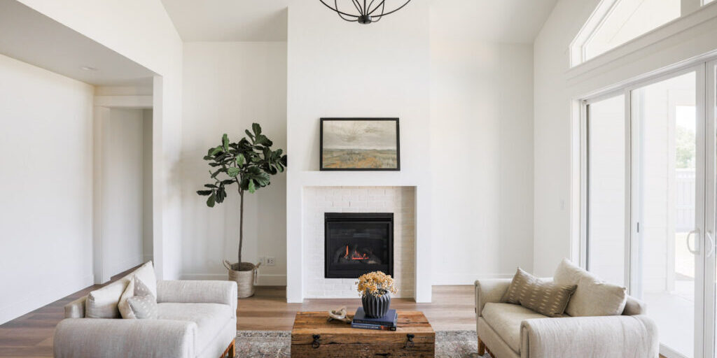 10_18293 Pine Grove Ave